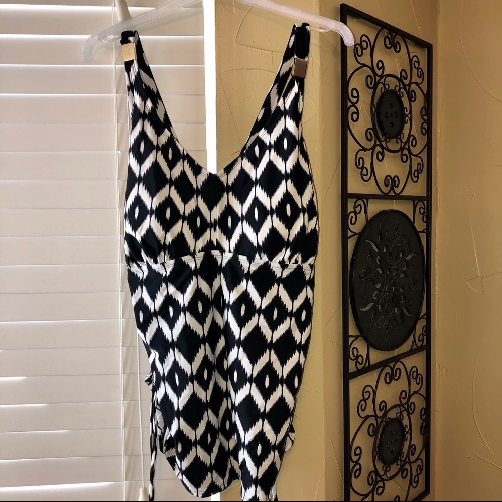 Merona | Black and white tankini